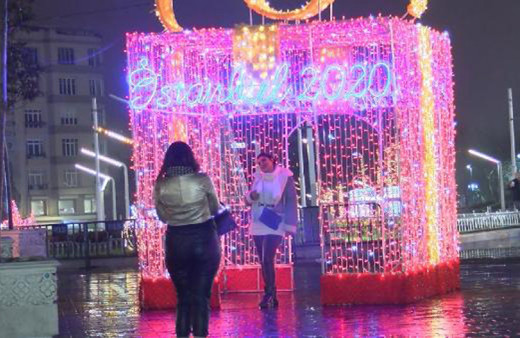 2020'ye saatler kala Taksim Meydanı'nda yılbaşı hazırlıkları