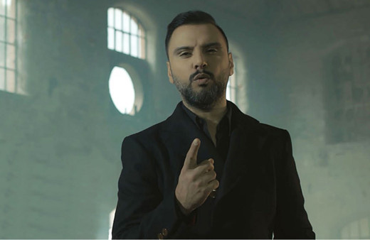 Yılbaşı paylaşımı olay oldu Alişan 'Hesap sormazsam adam değilim' diye isyan etti