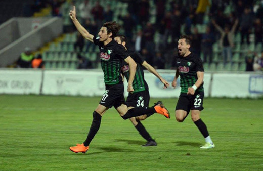 Denizlispor'da 3 futbolcu kadro dışı bırakıldı