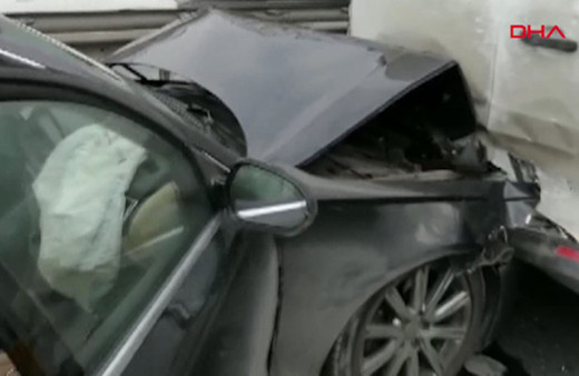 İstanbul Mahmutbey TEM'de zincirleme kaza