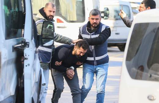 İzmir'deki iki cinayetin zanlısı tutuklandı