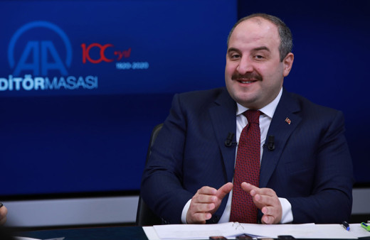 Bakan Mustafa Varank açıkladı! Yerli otomobile ön sipariş ve bayilik talebi