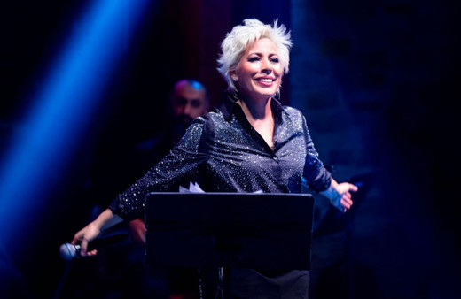 Aylar sonra sahne alan İntizar Arap prensden gelen hediyeleri reddetti!