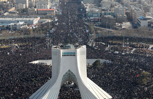 Kasım Süleymani cenazesi canlı izleyin! Kirman'da gömülüyor