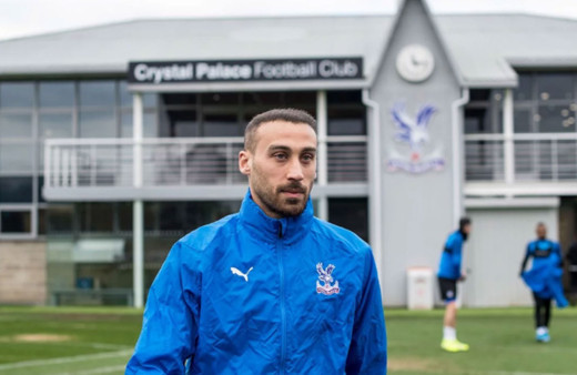 Crystal Palace Cenk Tosun'u açıkladı