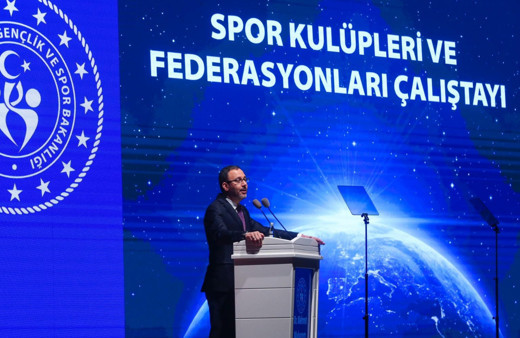 Bakan Kasapoğlu'ndan Spor Kulüpleri ve Federasyonları Yasası açıklaması