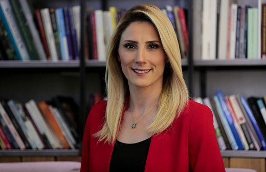 Voleybol maçına anlatımıyla damga vuran spiker Başak Koç konuştu