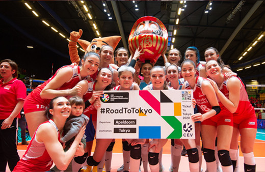 MHP'li belediye başkanından A Milli Kadın Voleybol Takımı'na 'teşhircilik' tepkisi