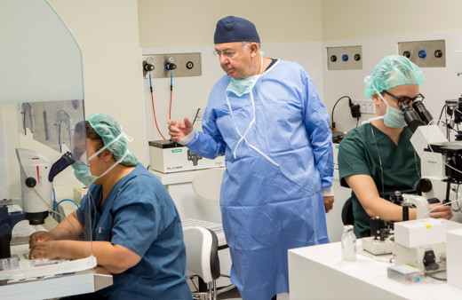 Tüp bebek otizmli çocuklara mı sebep oluyor? Profesör açıkladı