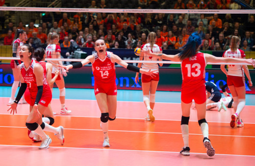 Filenin Sultanları, İtalya'ya yenildi