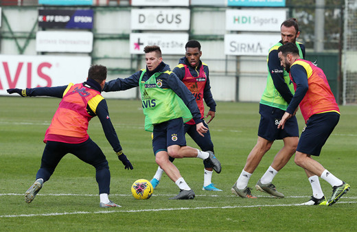 Fenerbahçe'de Miha Zajc'tan sevindirici haber