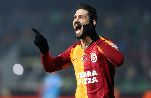 Galatasaray'da Emre Akbaba'dan büyük fedakarlık!