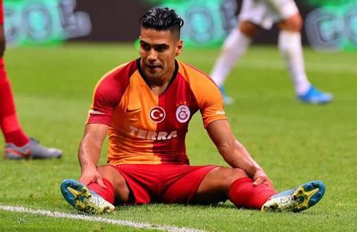 Radamel Falcao isyan bayrağını çekti