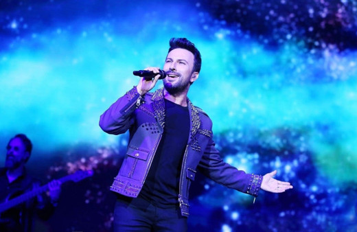 Tarkan 10 sene sonra ilk kez 5 kardeşiyle bir araya geldi kardeşleri kimdir?