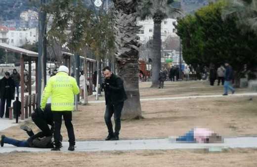 İzmir'de dehşet! Silahla vurdu başında bekledi