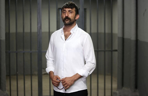 Çukur dizisinin Cumali'si Necip Memili evlendi eşi bakın kim çıktı!