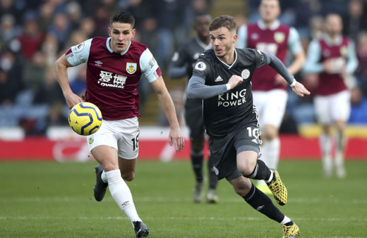 Leicester City'ye Burnley darbesi