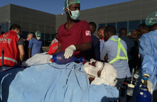 Somali'deki yaralıları Türkiye'ye getirecek uçak Mogadişu'ya indi