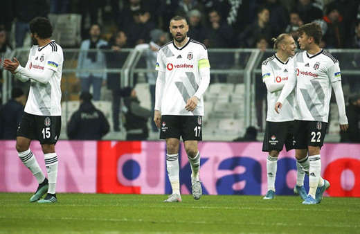 Beşiktaş'ta Adem Ljajic krizi: İzin verin gideyim