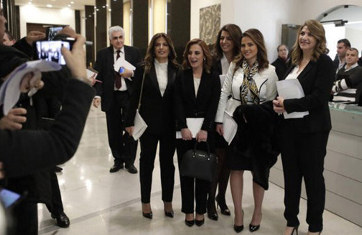 Lübnan'da kabineye kadın bakanlar katıldı