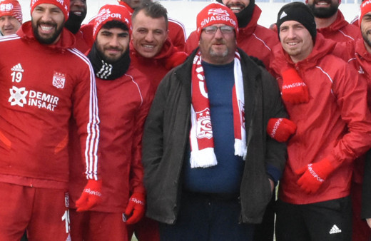 Fenomen simitçi Sivasspor antrenmanında