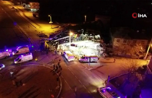 Gezin'de yıkılan bina havadan görüntülendi