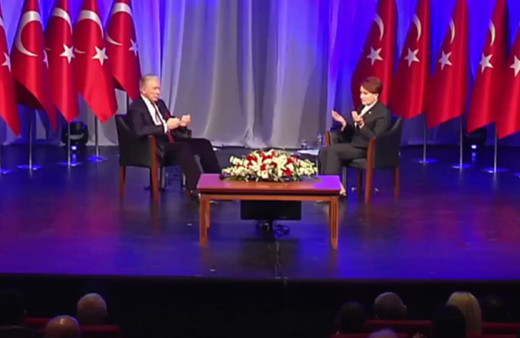 Uğur Dündar ve Meral Akşener depremi canlı yayında haber alınca bunu yaptı