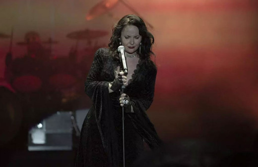 1999 depreminde babasını kaybeden Şebnem Ferah'tan duygusal paylaşım