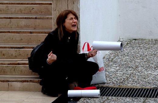 Eski eşinin ölümüne neden olan sürücüye verilen cezayı duyunca kriz geçirdi