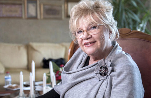 Nevra Serezli çocukları kaç tane Nevra Serezli yaşı kaç?