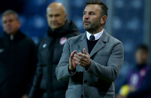 Başakşehir'de Okan Buruk, Rafael ve İrfan Can kırmızı kart gördü