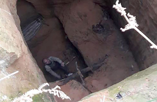 Kaybolduktan 48 saat sonra çukurda bulundu