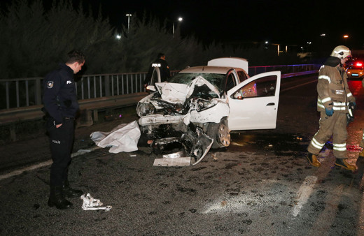 Zeytinburnu'nda trafik kazası: 1 ölü, 3 yaralı