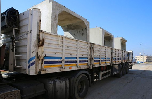 Suriye sınırındaki birliklere 9 tonluk beton mevzi sevkiyatı