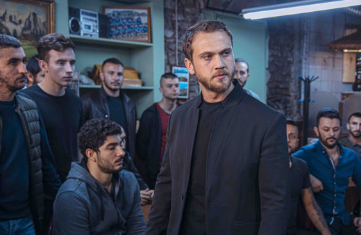 Çukur dizisinin Yücel'i Tansu Biçer diziye veda etti son bölümde bakın neler oldu