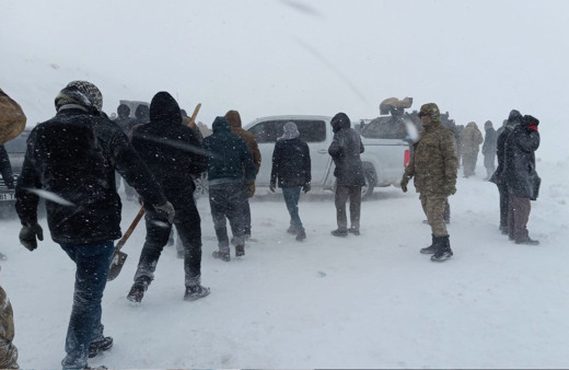 Van'da ikinci çığ faciası! Arama ekiplerinin üzerine de çığ düştü
