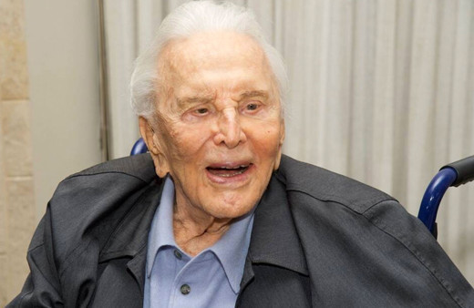 ABD'li ünlü oyuncu Kirk Douglas hayatını kaybetti