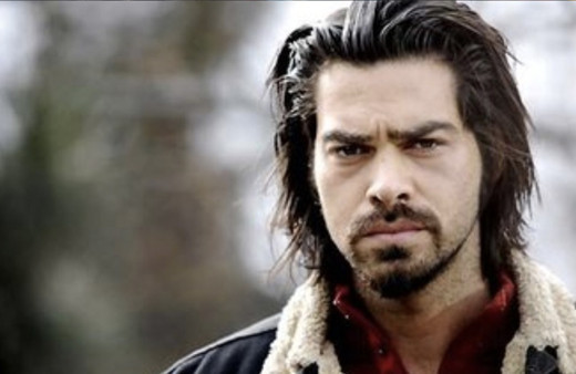 Uğur Pektaş kimdir nereli Uğur Pektaş eşi Gamze Özçelik