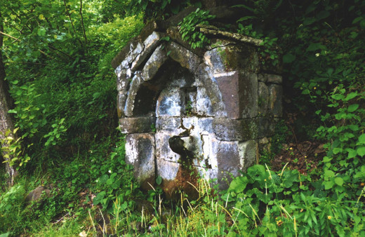 Trabzon'da 150 yıllık tarihi çeşme çalındı