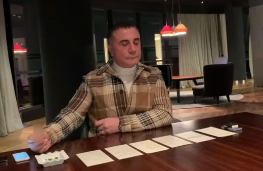 Kaçtı denilen Sedat Peker efkarın dibine vurdu! Eşi de mesaj yayınladı