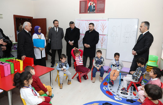 Bursa'da ‘Ana Kucağı’nda eğitim başladı