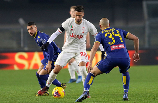 Juventus Verona'ya boyun eğdi