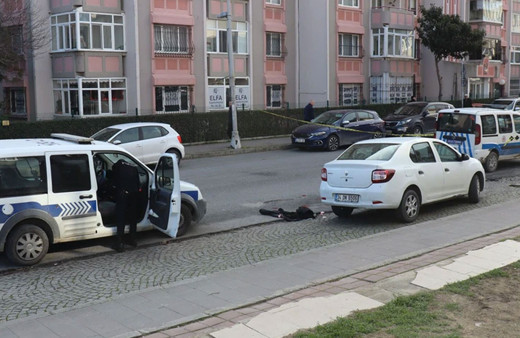 Büyükçekmece'de araç içerisinde infaz kurşun yağmuruna tuttu