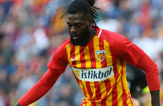 Taraftar seferber oldu Adebayor transferi gerçekleşti