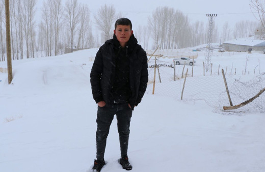 İnşaatta söylediği türküyle gündem olan Murat Akbaşlı'ya piyango vurdu