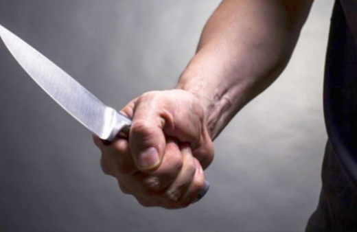 Manisa'da dehşet! Babasını bıçakla öldüren genç, annesi ve ağabeyini de yaraladı