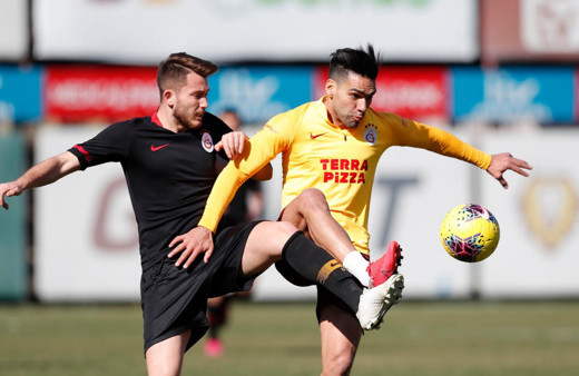 Galatasaray’da Falcao takımla çalışmalara başladı