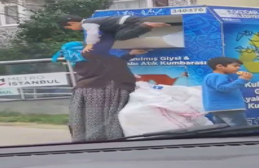 Üsküdar'dan ilginç haber! Kadın giysi kumbarasına çocuğunu sokup ne var ne yok götürdü