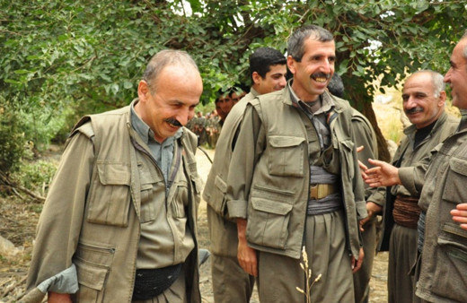 Teröristbaşı Bahoz Erdal'ın koruması teslim oldu