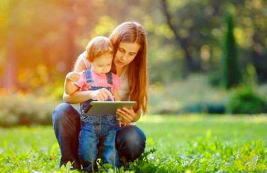 AYM'den flaş karar! Artık boşanan anne çocuğuna soyadını verebilecek